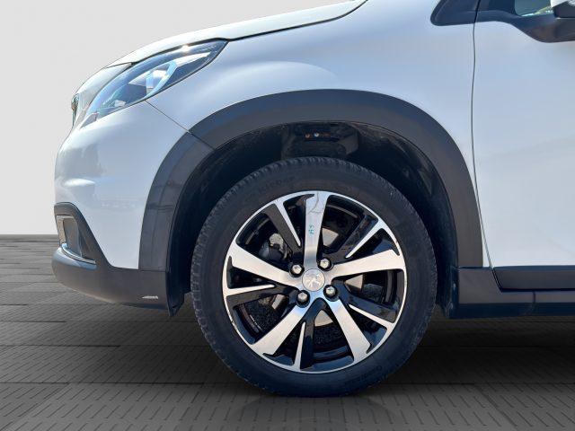PEUGEOT 2008 2008 BlueHDi 120 S&S Allure