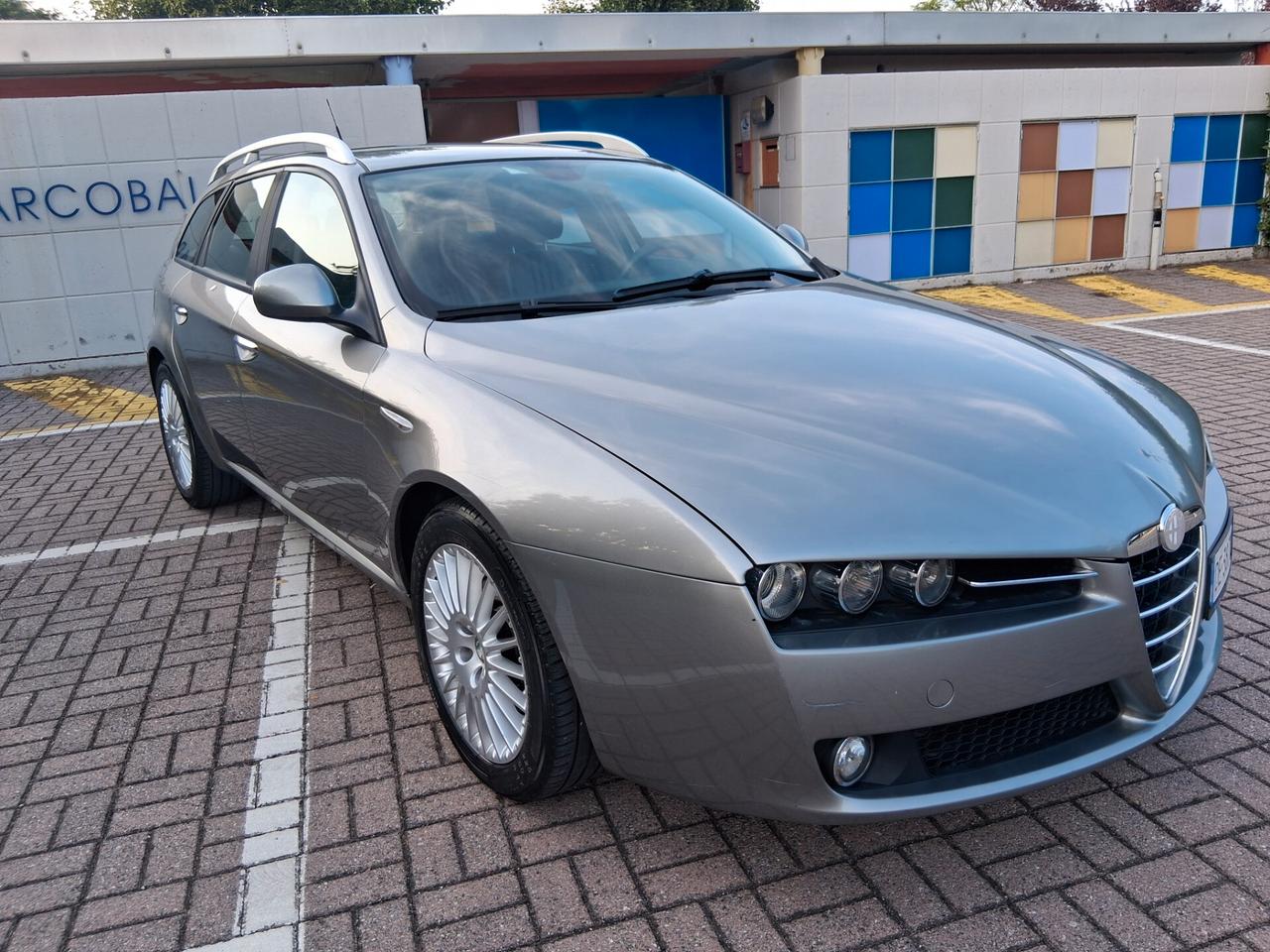 Alfa Romeo 159 1.9 JTDm 16V Sportwagon Distinctive