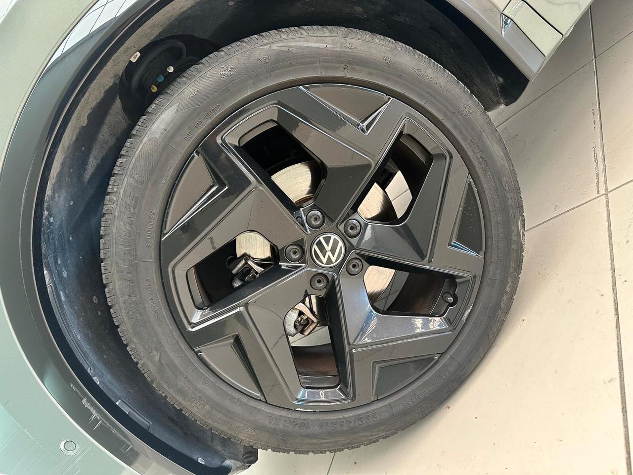 VOLKSWAGEN TIGUAN III 2024 1.5 etsi R-Line 150cv dsg IVA ESPOSTA