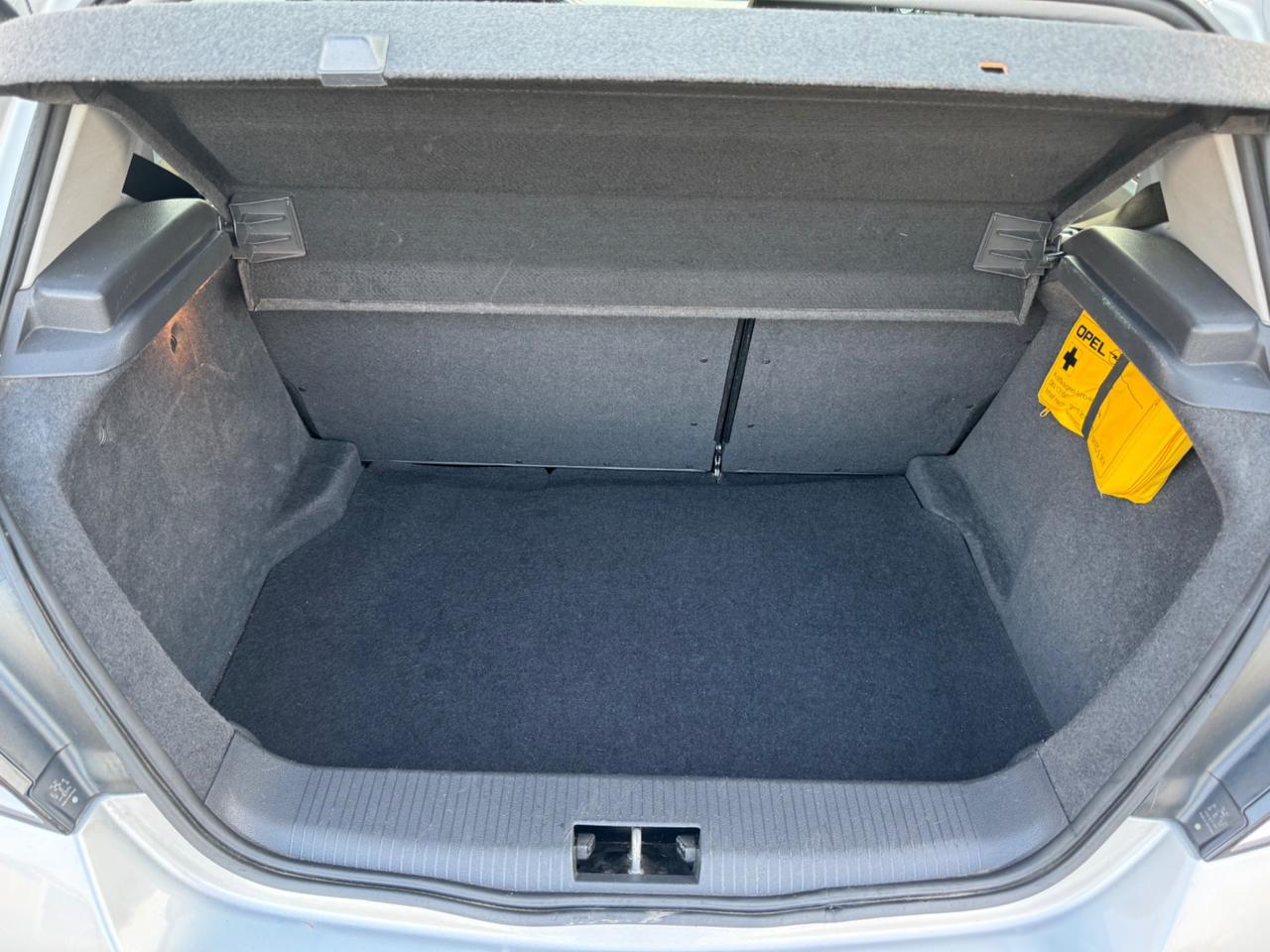Opel Astra 1.4 16V Twinport 5 porte Club
