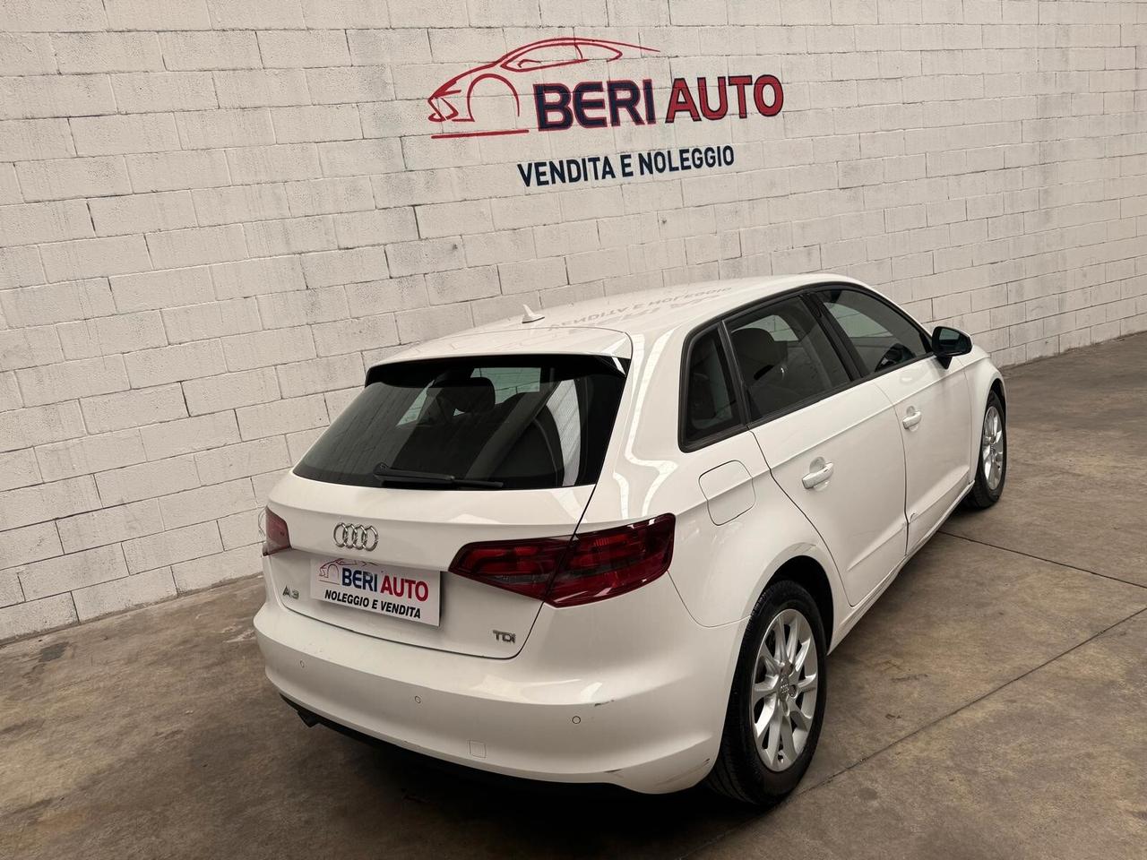 Audi A3 allestimento (clean diesel S tronic Ambition)