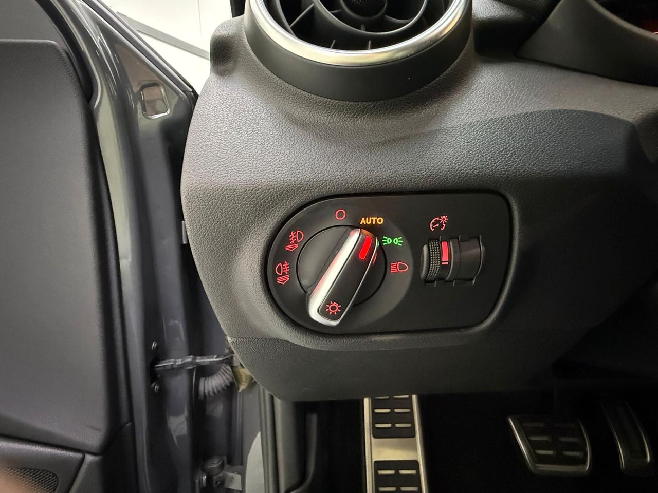 Audi A1 1.6 TDI 116 CV S tronic Sline Edition