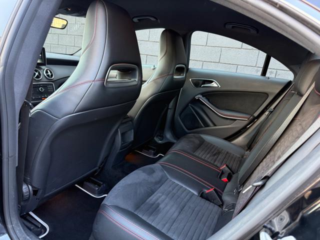 MERCEDES-BENZ CLA 180 BENZINA PREMIUM AMG