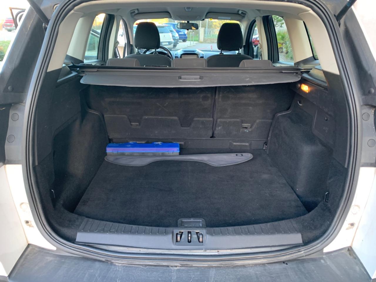 Ford Kuga 1.5 TDCI 120 CV S&S 2WD Titanium