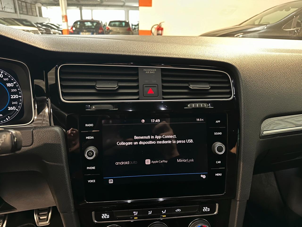 Volkswagen Golf 1.5 TSI ACT - R line Apple Car Play Full LED