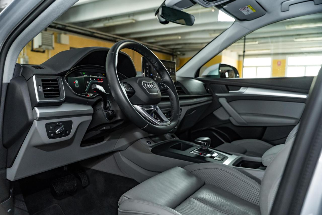 Audi Q5 Sportback 40 2.0 tdi mhev 12V quattro s-tronic