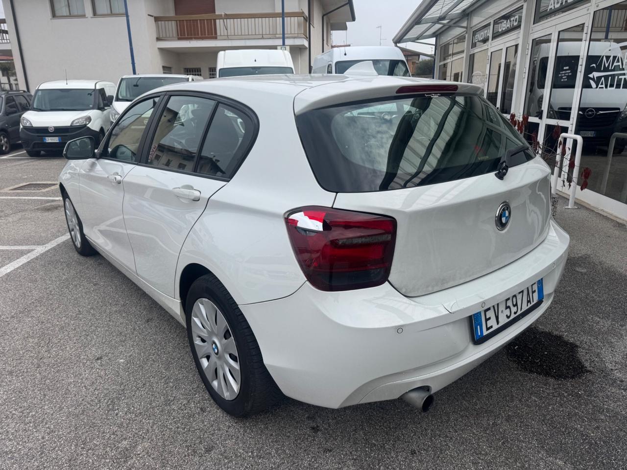 Bmw 116 116d 5p. Efficient Dynamics Urban