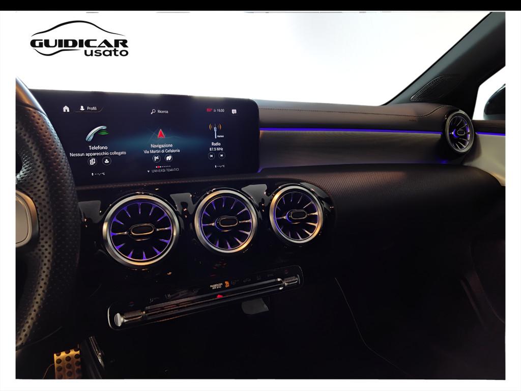 Mercedes-Benz Classe A - W177 2018 - A 180 d Premium auto