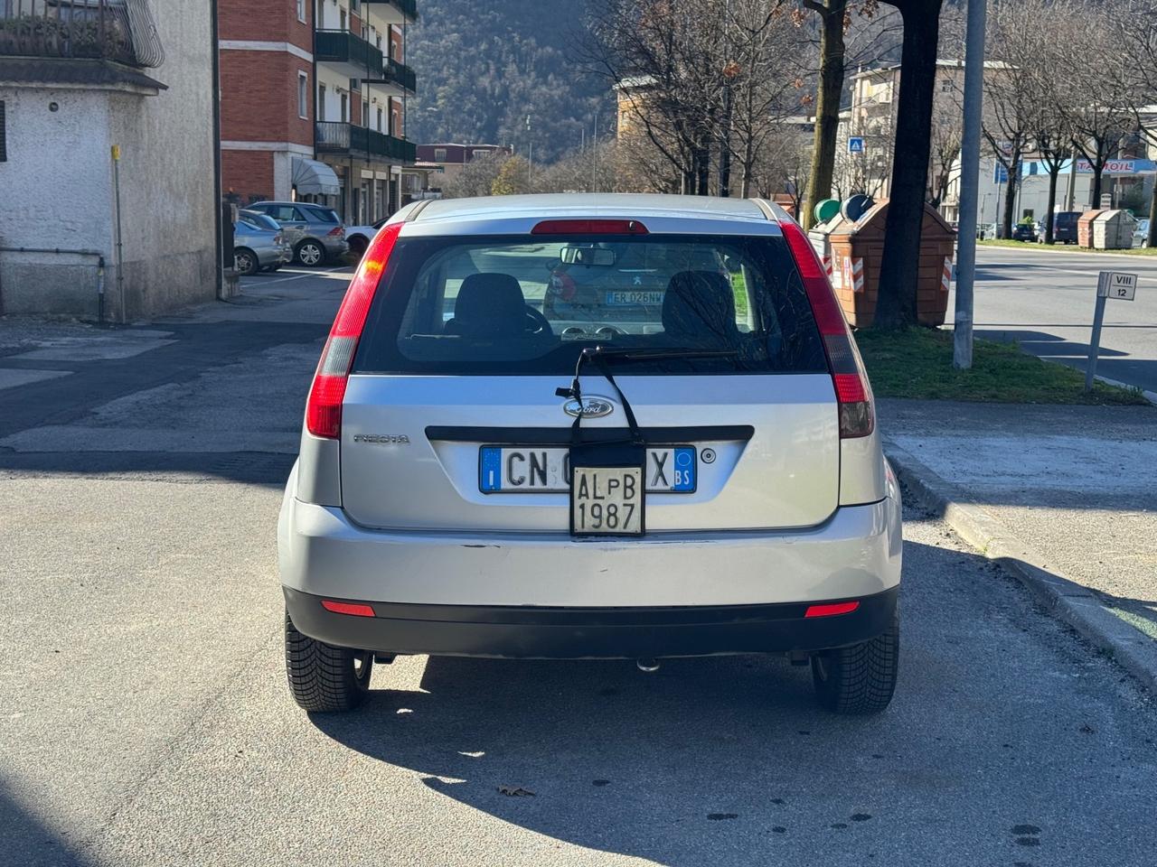 Ford Fiesta 1.2 16V 5p. CINGHIA NUOVA - OK NEOPATENTATI