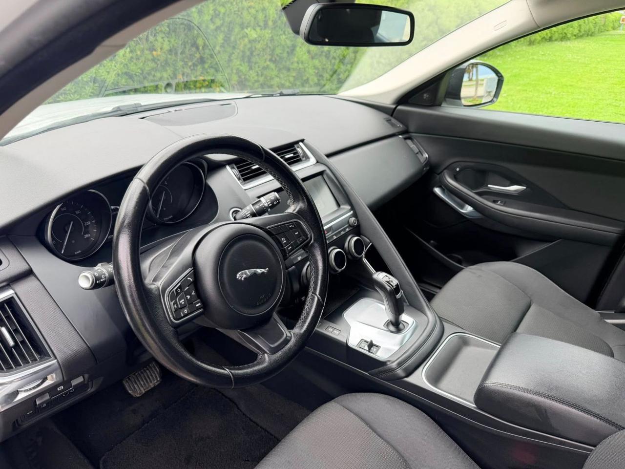Jaguar E-PACE 2.0D 150CV AWD Aut