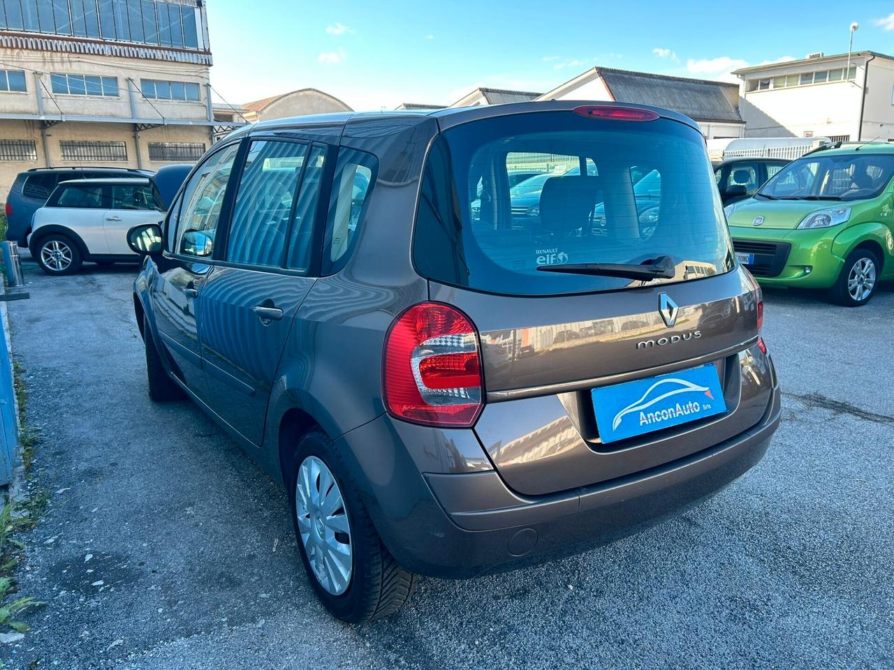 Renault Modus 1.2B X NEOPATENTATI 2011