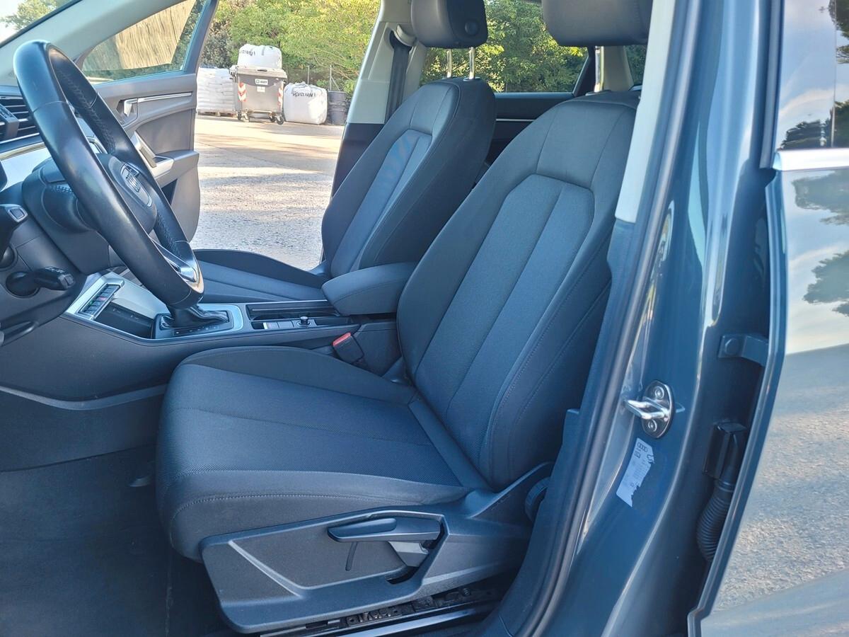 Audi Q3 SPB 45 TFSI e S tronic Business Plus