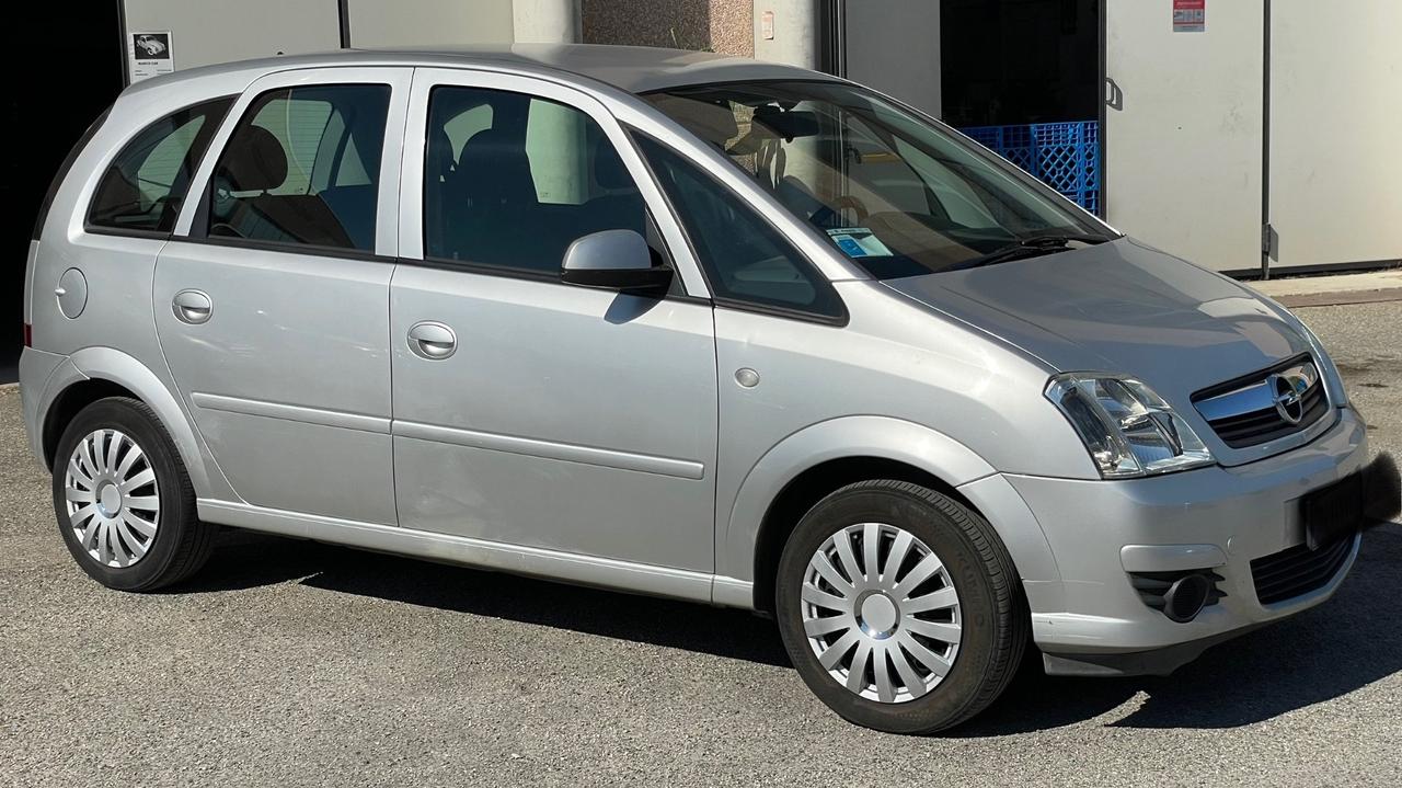 Opel Meriva 1.6 16V Cosmo