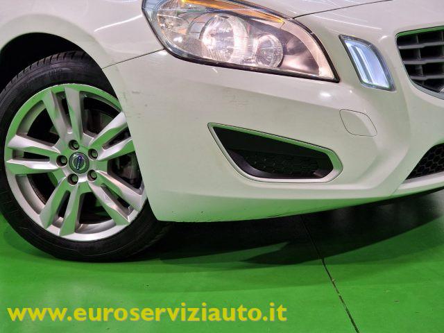 VOLVO V60 D3 Geartronic Momentum