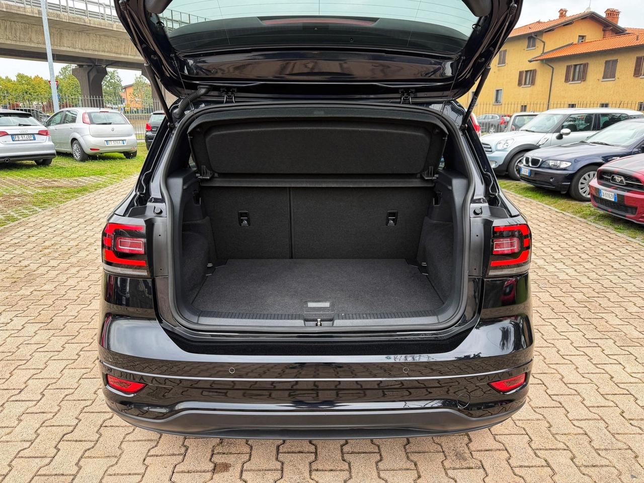 Volkswagen T-Cross 1.0 TSI 110 CV DSG AUTOMATICA