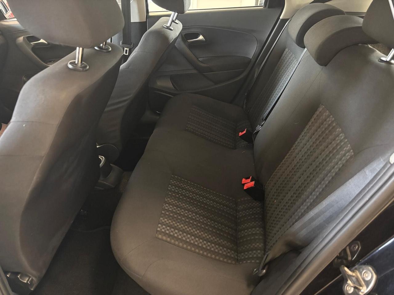 VOLKSWAGEN POLO ANNO 2015 BZ 1.0 ADATTA NEOPATENTATI KM 179 MILA