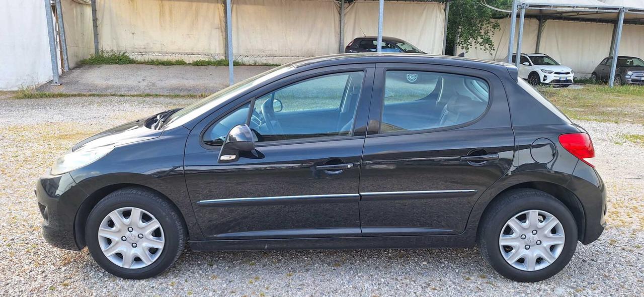 Peugeot 207 Plus 1.4 8V 75CV 5p. ECO GPL