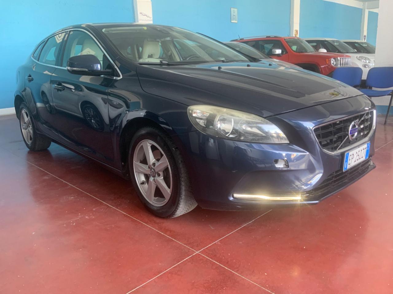 Volvo V40 D2 1.6 Momentum