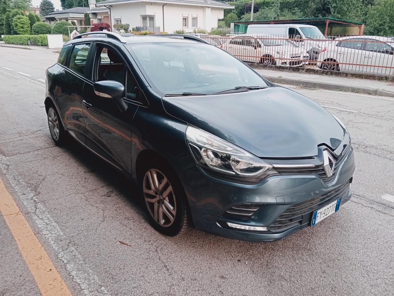 Renault Clio Sporter dCi 8V 75 CV Moschino Intens