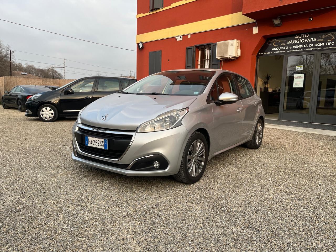 Peugeot 208 1.2 benzina 5 porte Allure