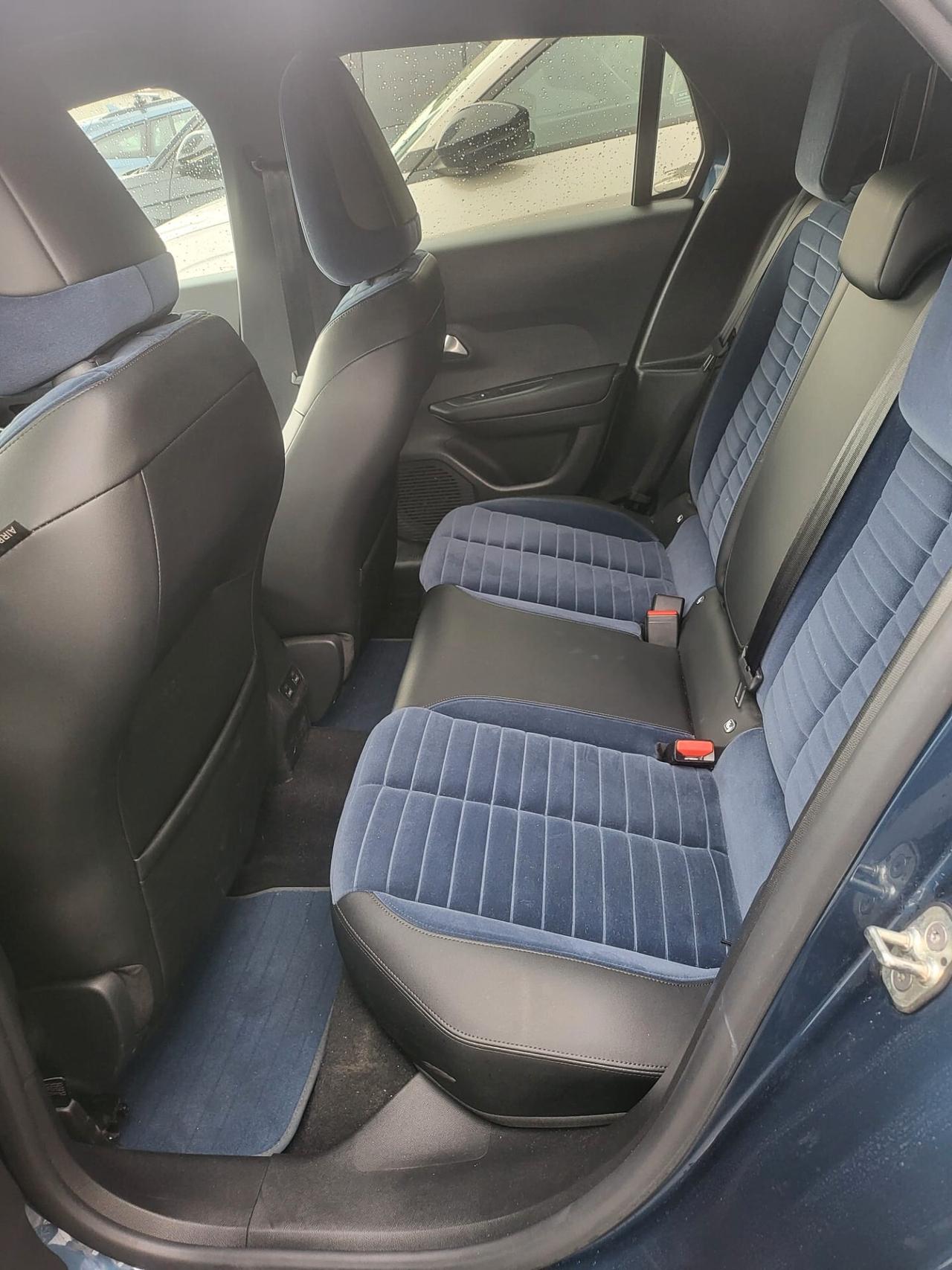 Lancia Ypsilon Hybrid e-DCT Edizione Cassina