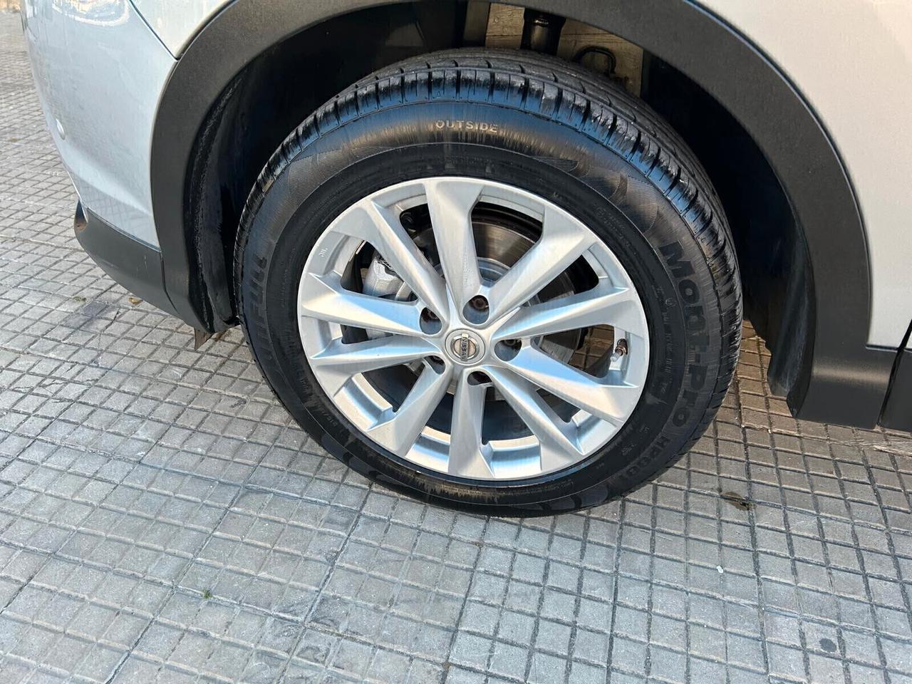Nissan Qashqai 1.5 dCi Tekna