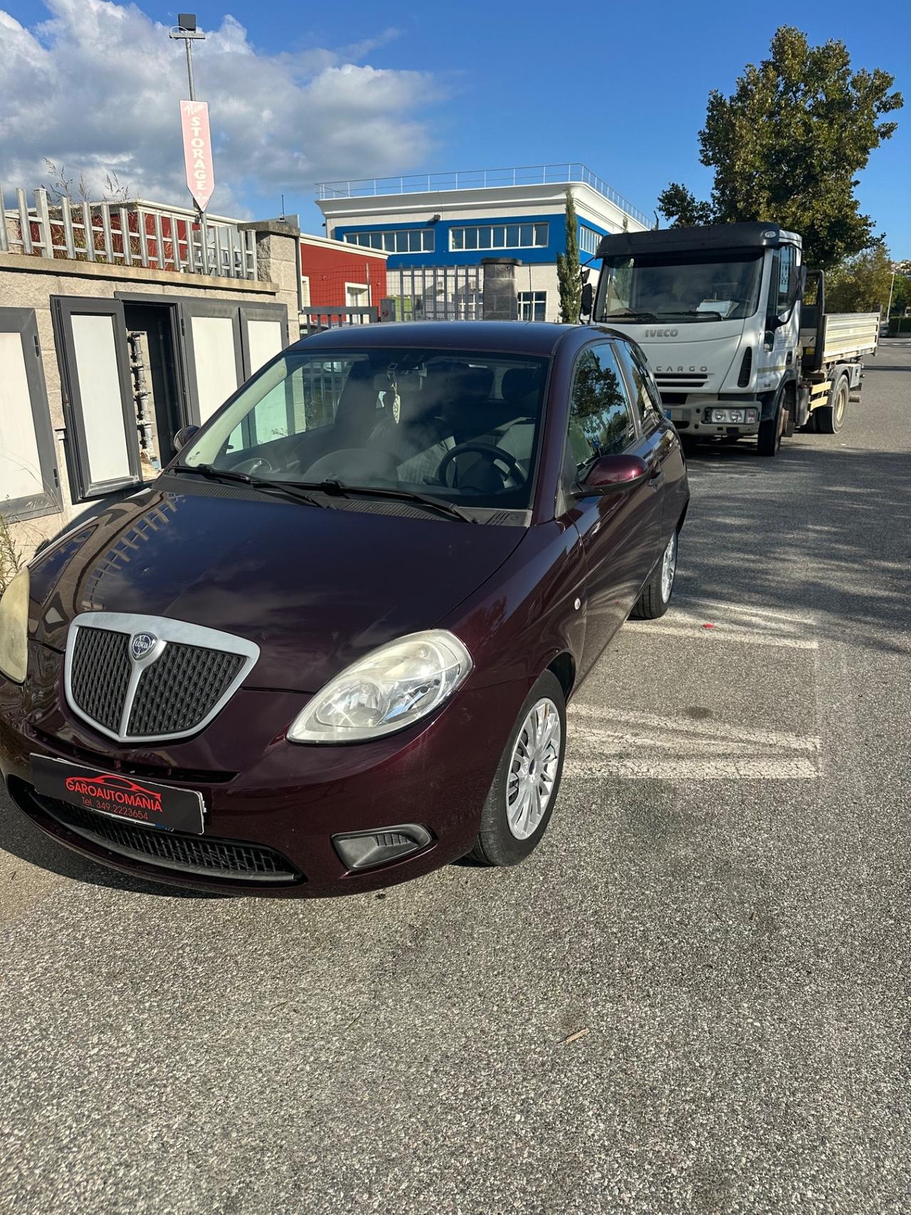 Lancia Ypsilon 1.3 MJT 75 CV Platino