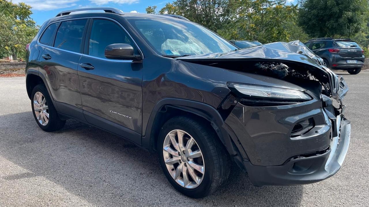 Jeep Cherokee 2.0 Mjt II Limited incidentata