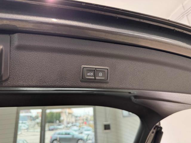 AUDI Q3 SPB 35 TDI S tronic S line edition