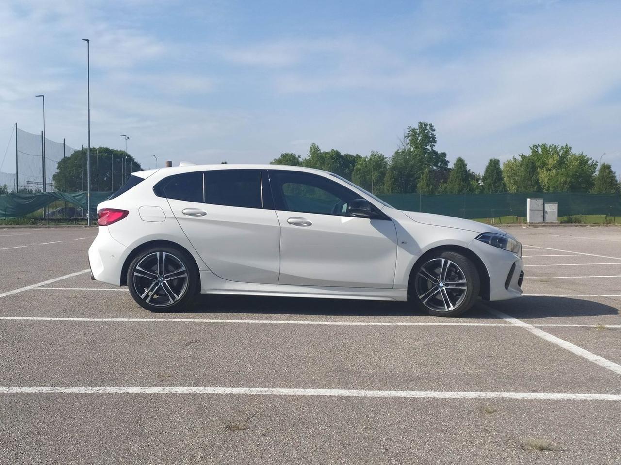 Bmw 118 M Sport 118 d #10708