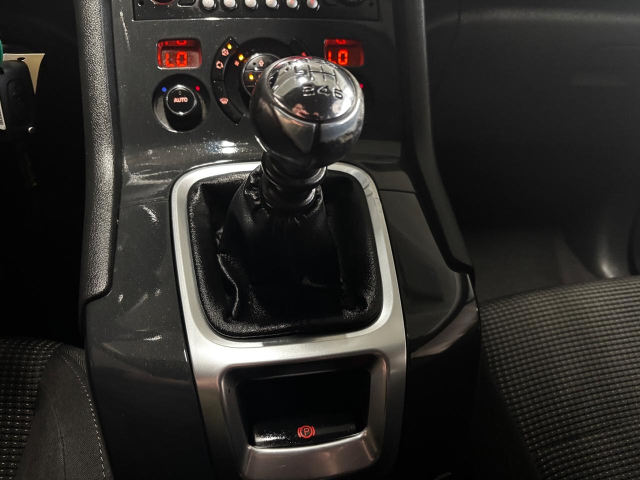 Peugeot 5008 2.0 HDi 7 POSTI BUSINESS