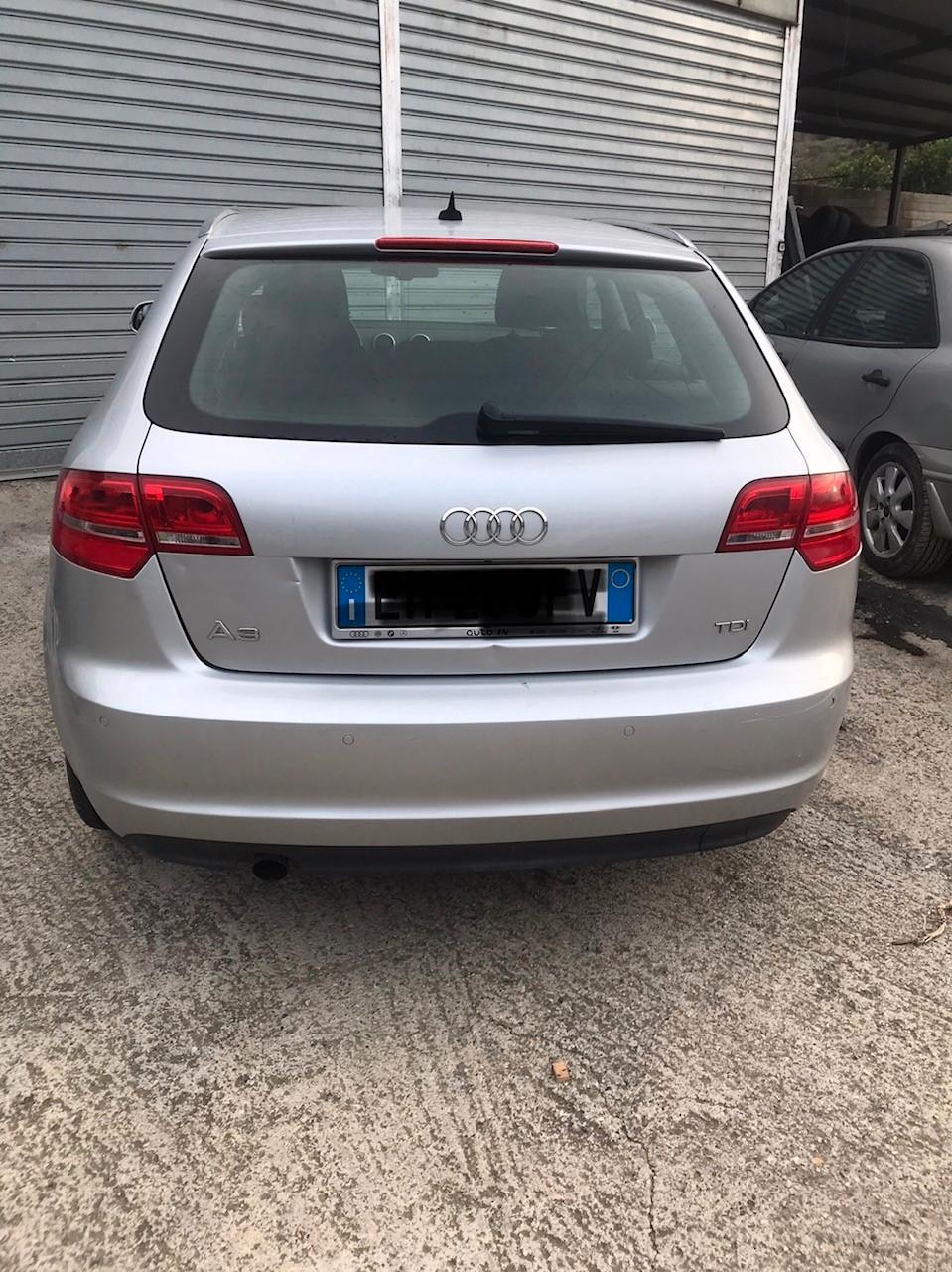 Audi A3 SPB 1.6 TDI 105 CV CR Ambition