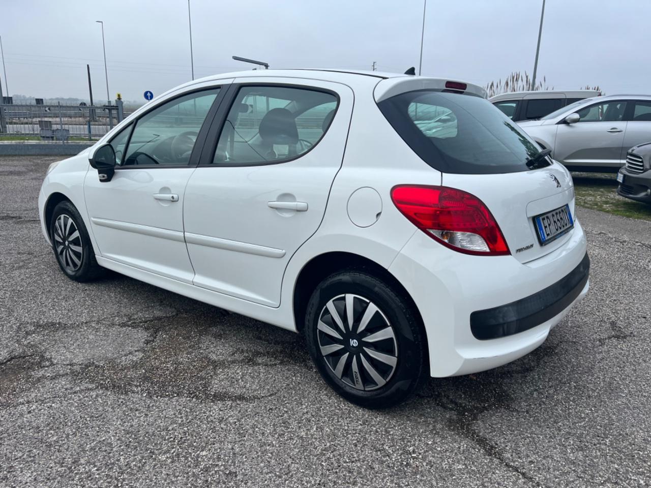Peugeot 207 Plus 1.4 8V 75CV 5p. ECO GPL neopatentati