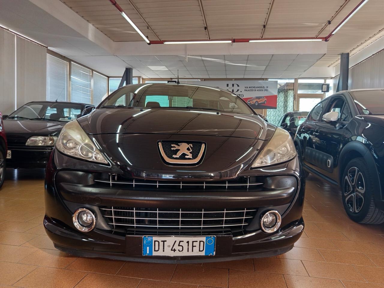 Peugeot 207 1.6 HDi 110CV CC Féline