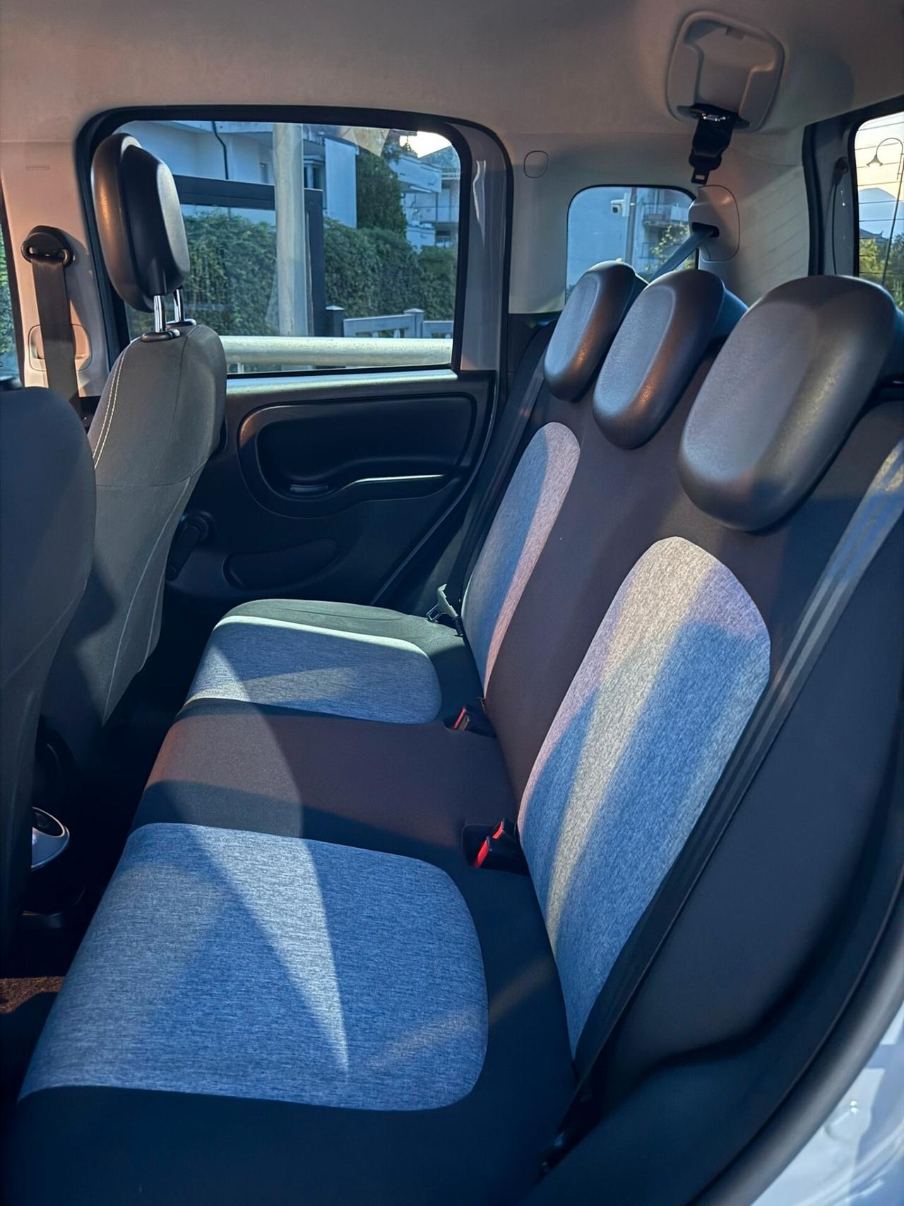 FIAT PANDA 1.2 BENZINA LOUNGE 69 cv