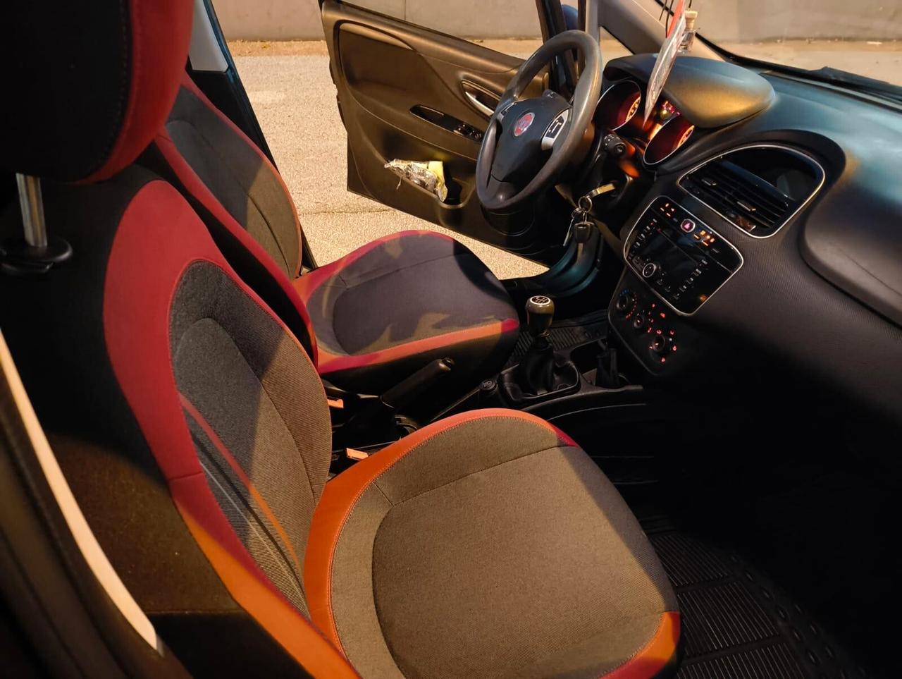 Fiat Punto 1.4 8V 5 porte Easypower Lounge