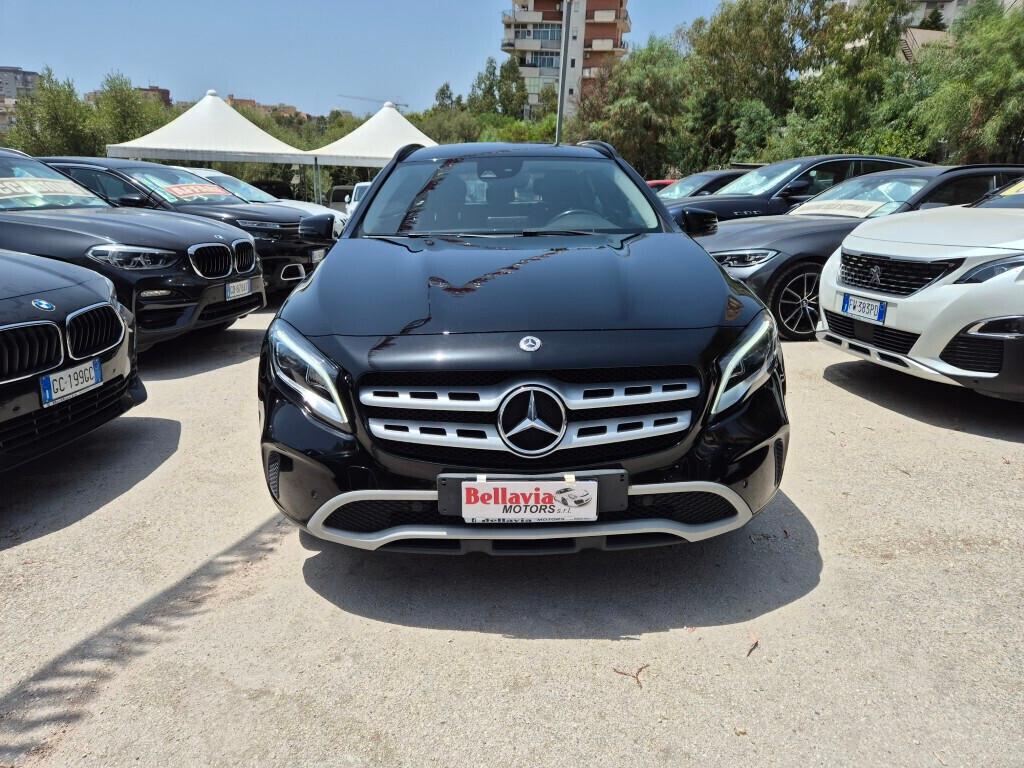 Mercedes GLA 180 d Manuale NAVI LED