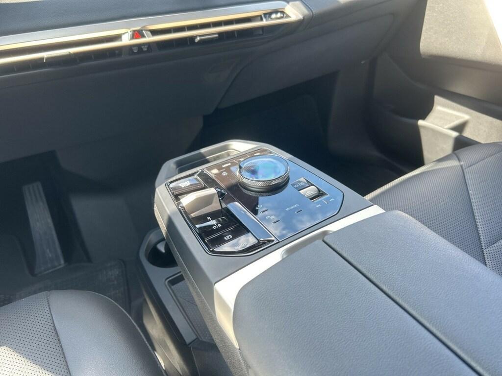 BMW iX 50 pacchetto sportivo xDrive