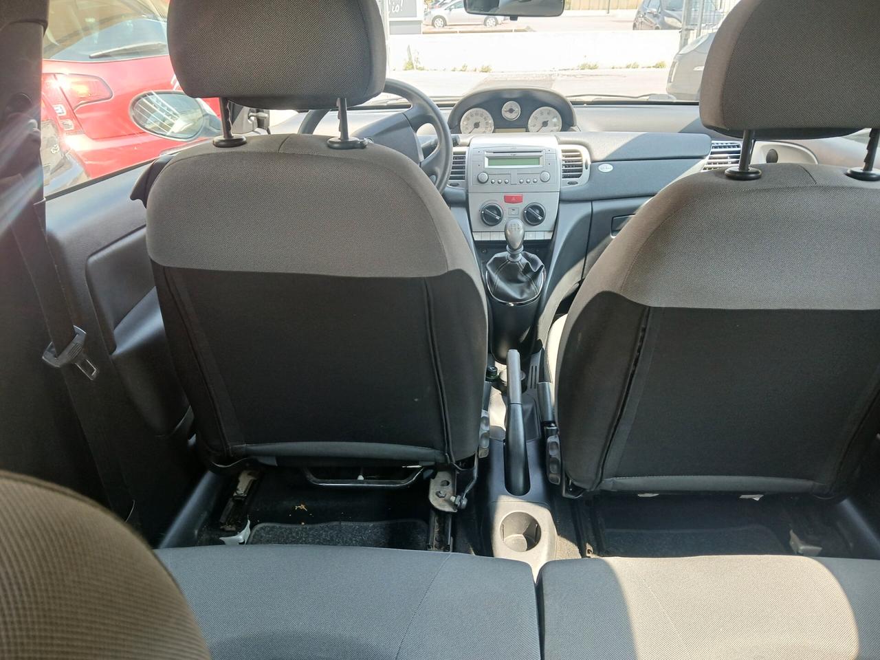 Lancia Ypsilon 1.2 Argento