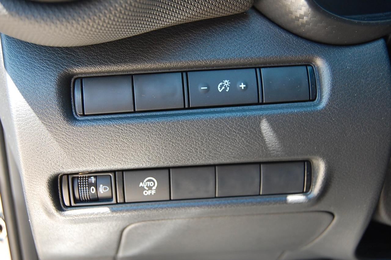 Nissan Juke 1.0 DIG-T 114 CV N-Connecta