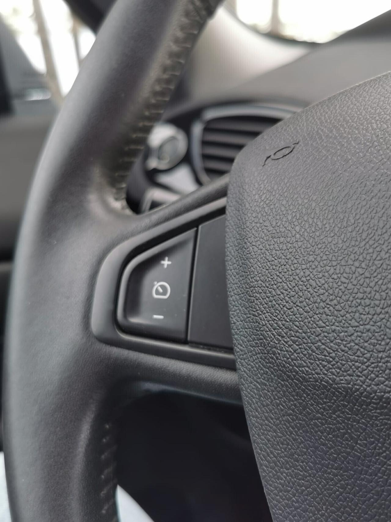 Renault Scenic Scénic 1.9 dCi 130CV Dynamique 7POSTI