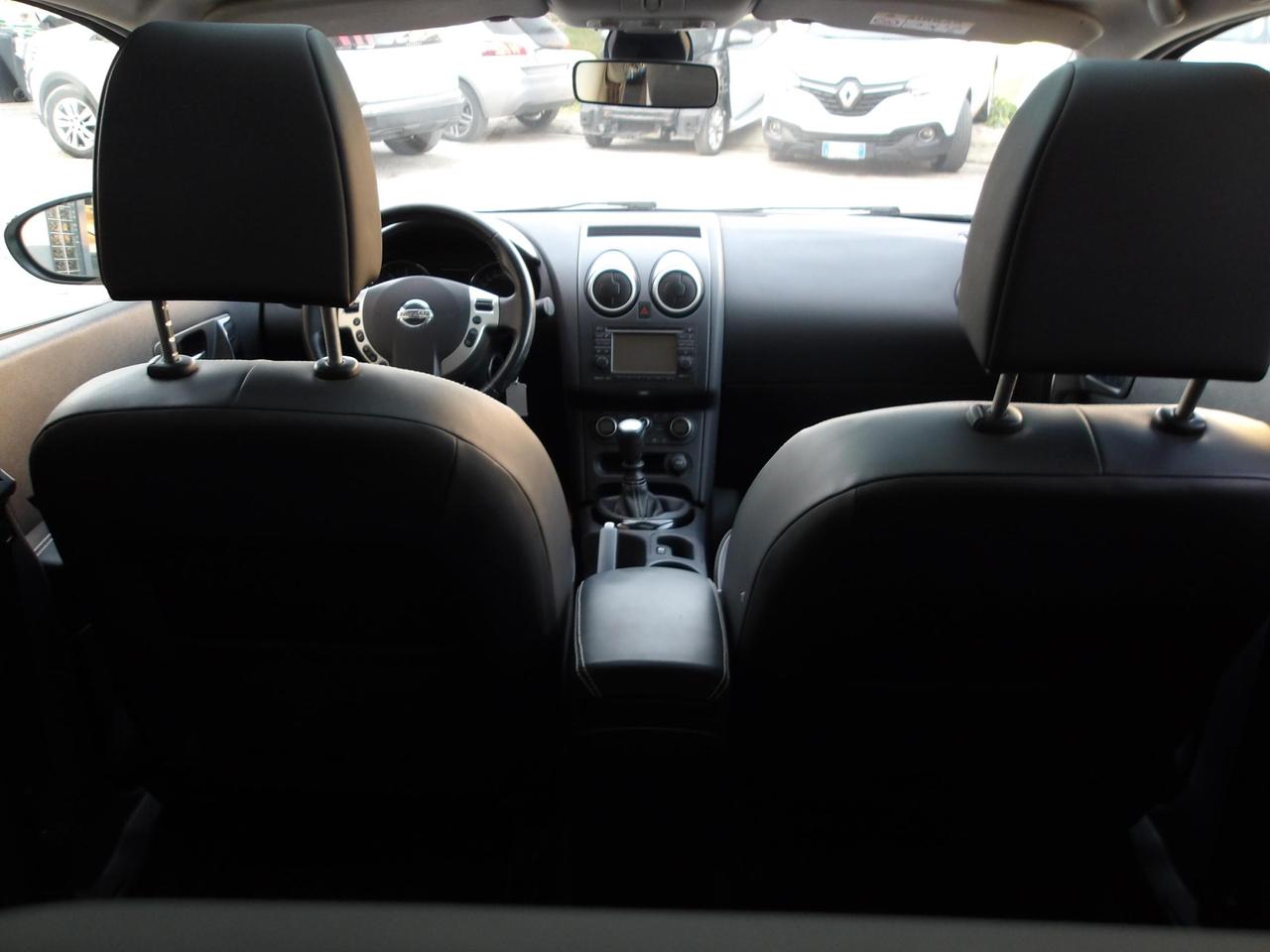 Nissan Qashqai 1.5 dci Tekna Dpf FL *TETTO PANORAMICO * GANCIO DI TRAINO *