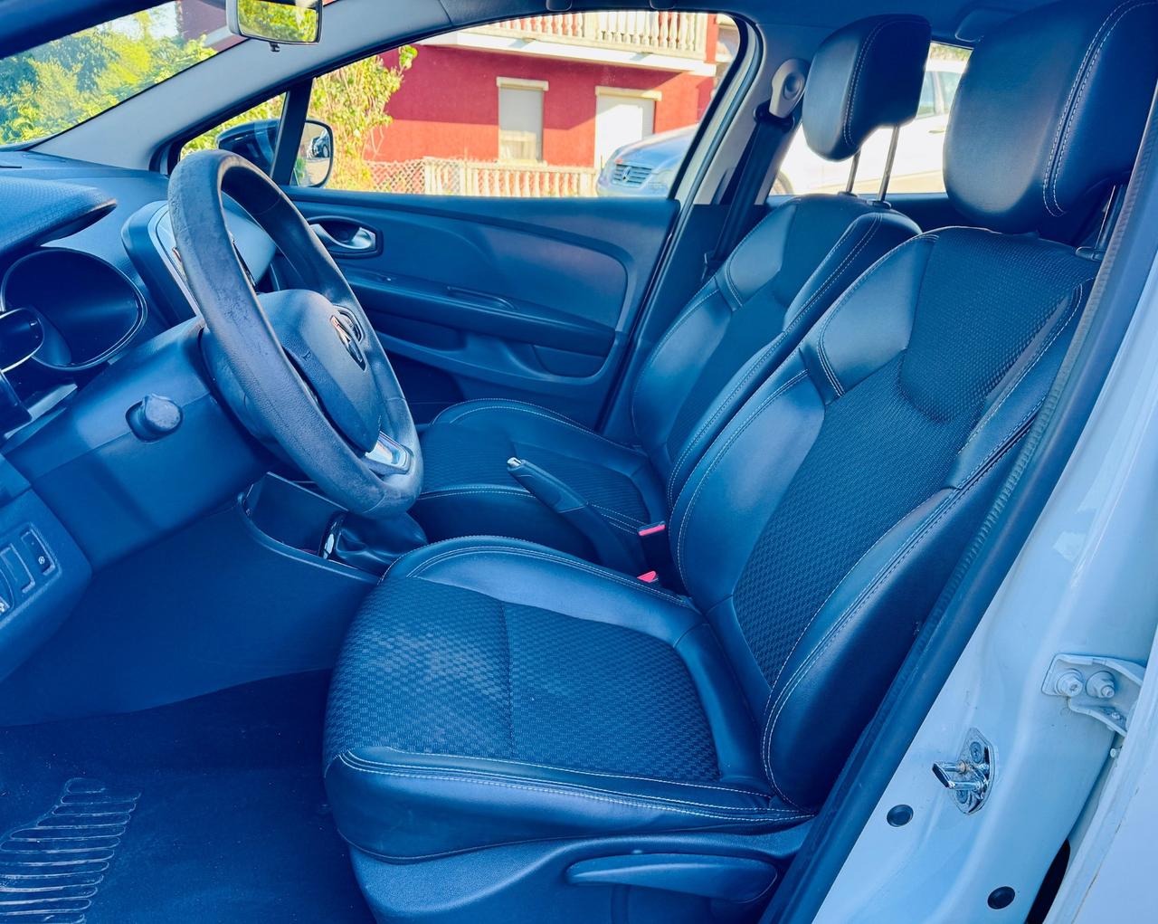 Renault Clio Sporter dCi 8V 75 CV Moschino Intens