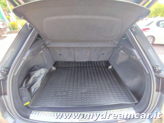 AUDI Q3 40 TDI quattro S tronic S line 200CV