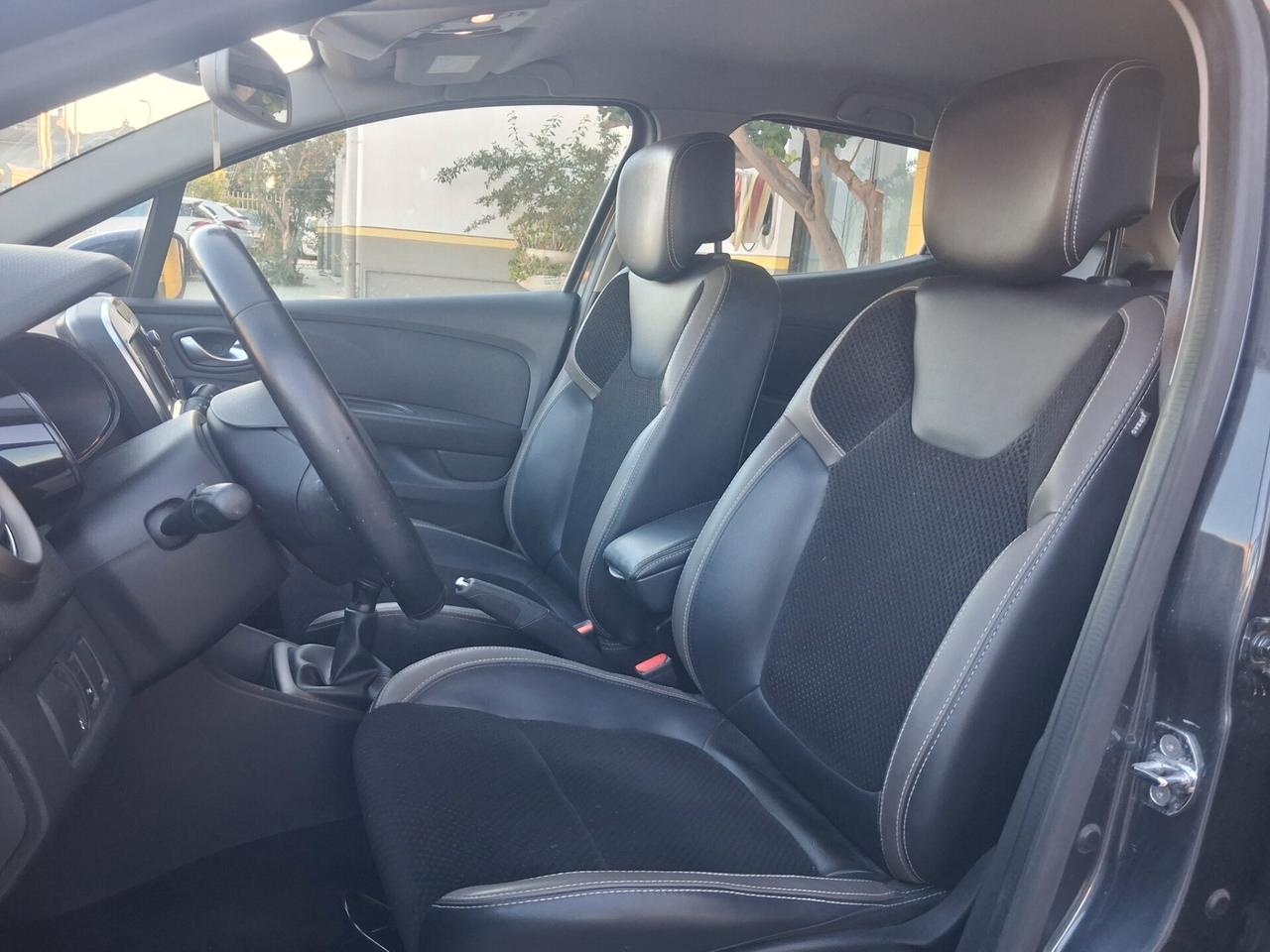 RENAULT Clio Intens 1.200 16v 75cv Km146.000