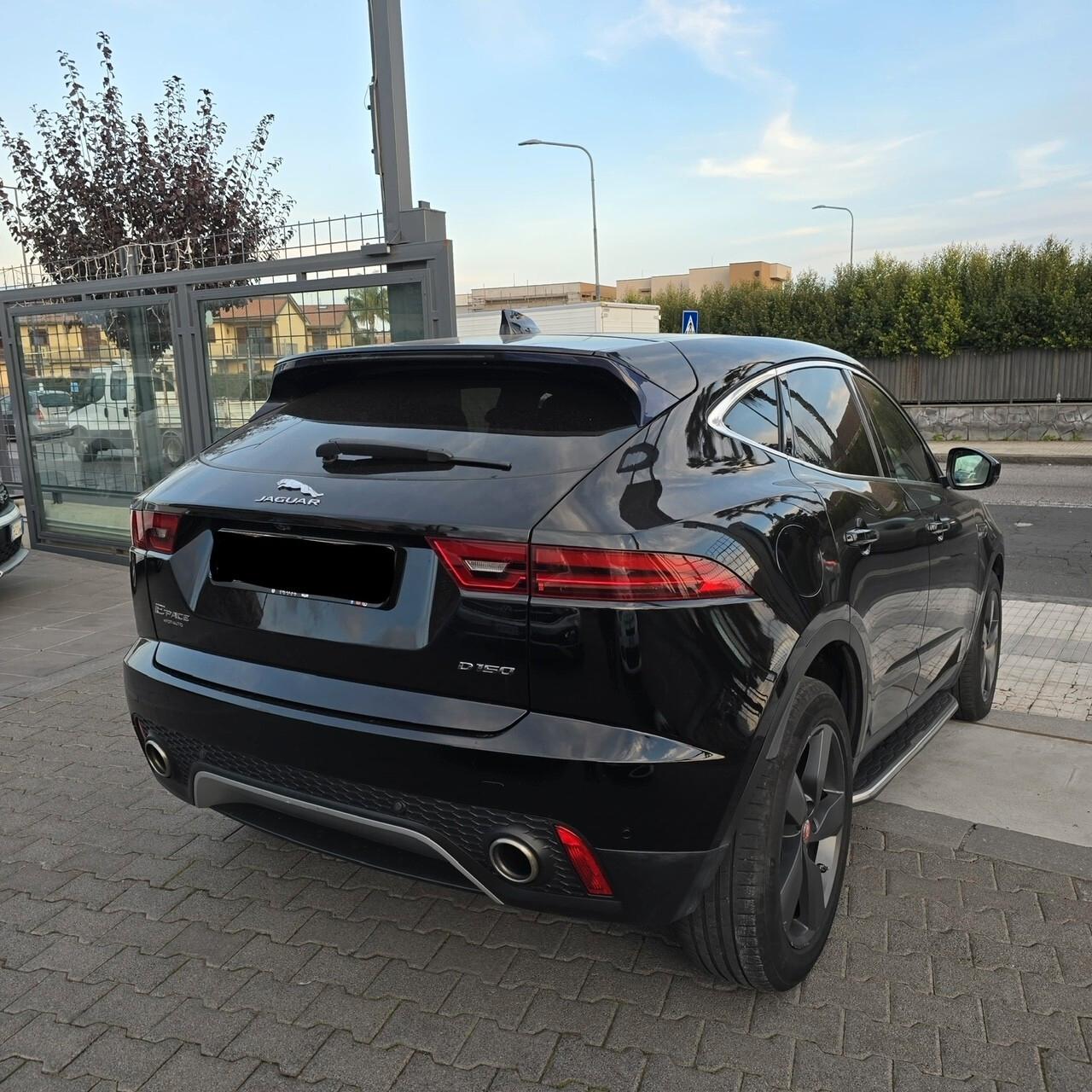 Jaguar E-Pace 2.0D 150 CV AWD aut. R-Dynamic SE