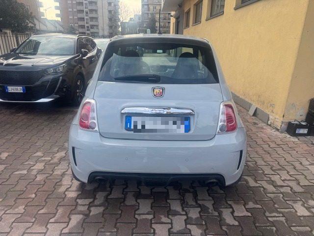 ABARTH 500 1.4 Turbo T-Jet Custom