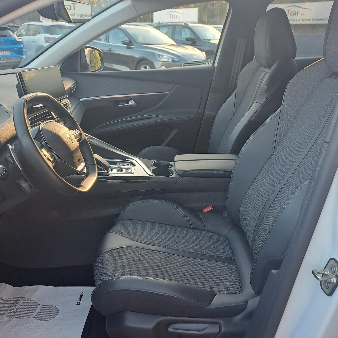 Peugeot 3008 1.6 Plug-In Hybrid 225Cv Eat8 Allure