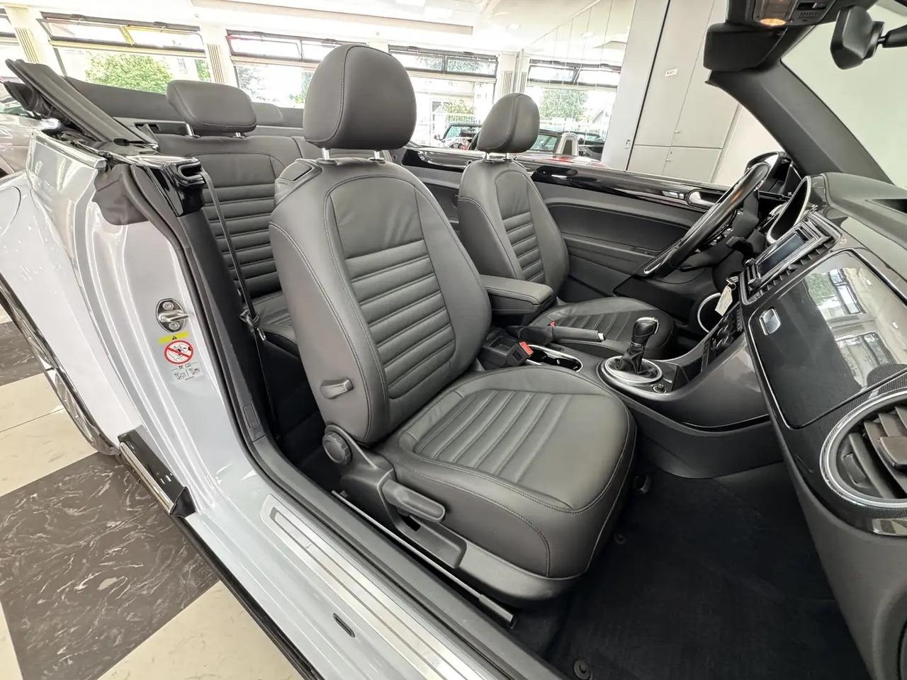 Volkswagen Maggiolino Cabrio 1.4 TSI DSG Sport BlueMotion Technology R LINE