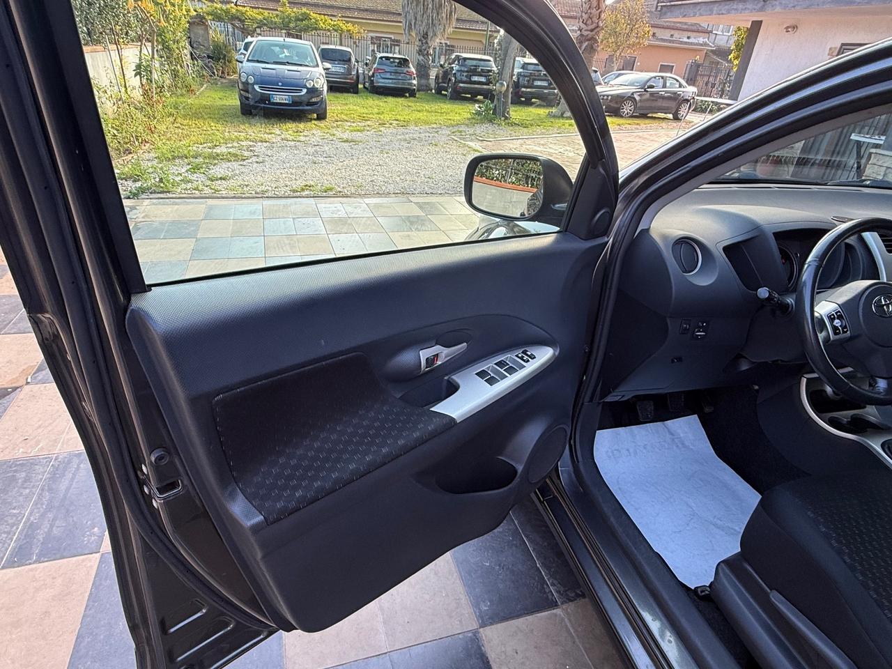 Toyota Urban Cruiser 1.4 D-4D AWD Luxury